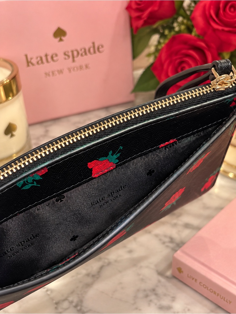 Kate Spade Lucy Medium Zip Wristlet Ditsy Rose Toss NWT - Picture 5 of 5